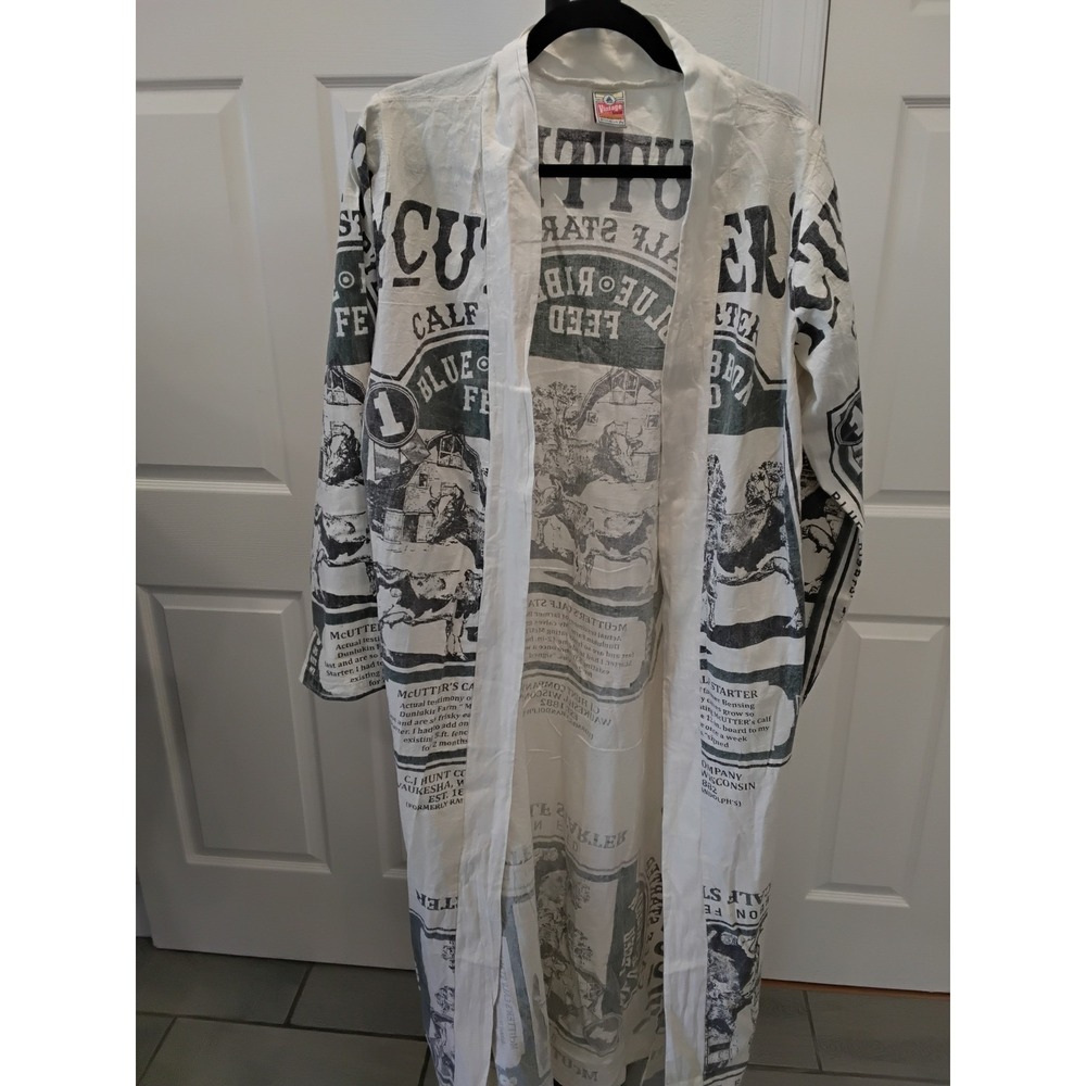 Vintage Sack Reproduction Cotton Duster Robe McUtters Calf Feed Print White